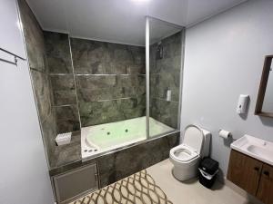Gallery image of APARTAMENTOS MONACO in Baños