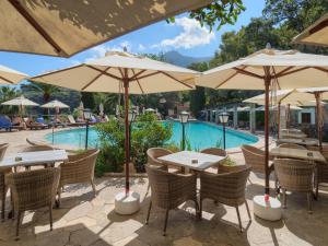 Бассейн в Es Moli Hotel или поблизости