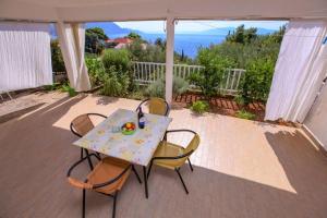 Fotografie z fotogalerie ubytování Apartment with Seaview in Podaca 3676-3 v destinaci Podaca