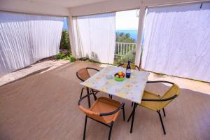 Fotografie z fotogalerie ubytování Apartment with Seaview in Podaca 3676-3 v destinaci Podaca