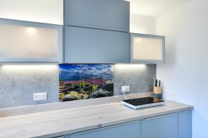 Köök või kööginurk majutusasutuses Morgan House- 4 Bed House, Near Nottingham Trent Uni +22 fotot