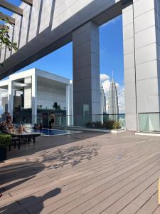 Tòa nhà nơi căn hộ tọa lạc