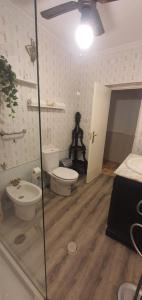 Kúpeľňa v ubytovaní Villa Don Giovanni Fuengirola, Piscina Privada y vistas al mar y a la Montaña
