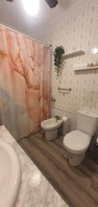 Kúpeľňa v ubytovaní Villa Don Giovanni Fuengirola, Piscina Privada y vistas al mar y a la Montaña
