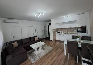 Kuchyň nebo kuchyňský kout v ubytování Apartman Vukosavljević