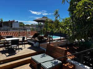 Bazén v ubytování Los Patios Hostel nebo v jeho okolí