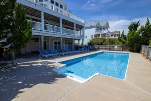 Bazén v ubytování PI265, Mroning Star- Oceanfront, Private Pool, Rec Rm, Ocean Views! nebo v jeho okolí