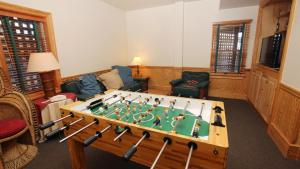 Zona de estar de PI76, Life of Reilly- Oceanfront, Ocean Views, Private Pool, Private Beach Access, Foosball