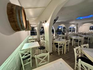 TV/trung tâm giải trí tại Castro Hotel