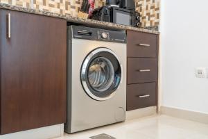 Foto Dubais asuva majutusasutuse Comfortable Broad Studio in Business Bay-Suiteable galeriist