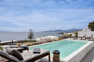 Villa mit Pool und Meerblick in der Unterkunft Casa Tagoo Mykonos in Tagou