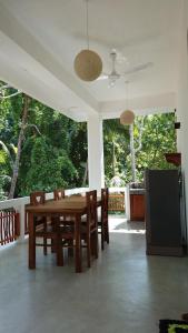 Fotografie z fotogalerie ubytování CoCoSuRf House, Luxury among palms v Hikkaduwě