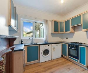 Cosy 3 bed home in Colliers Wood