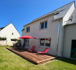 Το κτήριο όπου στεγάζεται  η παραθεριστική κατοικία