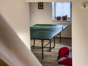 Stolní tenis v ubytování Ping pong Cottage in heart of Liptov nebo okolí