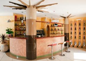 Ο χώρος του lounge ή του μπαρ στο Hotel Garden