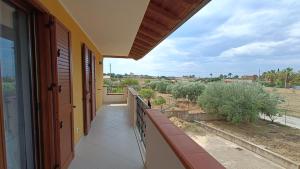 - Balcón de casa con vistas en Villa Rosetta, en Villaggio Mosè