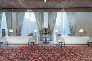 Χώρος καθιστικού στο Radisson Collection Hotel & Spa, Riverfront Srinagar