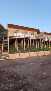 Fotografie z fotogalerie ubytování Cabaña Orca Lodge Sur frente al mar en Curanipe, Desconéctate para reconectar v destinaci Curanipe