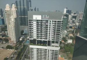 Nespecifikovaný výhled na destinaci Bangkok nebo výhled na město při pohledu z apartmánu