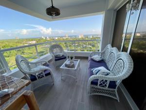 Balkón nebo terasa v ubytování Apartamento de 2 Habitaciones con Piscina, Playa a 5 minutos