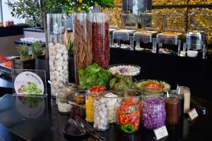 Makanan di atau berdekatan hotel