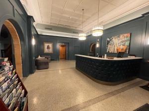 The lobby or reception area at Kalispell Grand Hotel