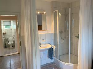 Koupelna v ubytování Ferienwohnung "Fichtelnaabrauschen" + 6 fotografií