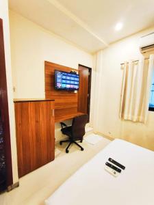 TV a/nebo společenská místnost v ubytování Hotel Avion Palace