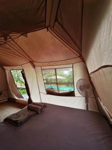 Postel nebo postele na pokoji v ubytování Suối Camp + 133 fotografií