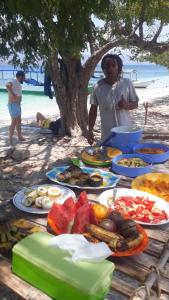 Φαγητό σε αυτό το κάμπινγκ ή κάπου εκεί κοντά +11 φωτογραφίες