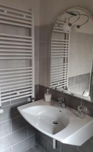 Koupelna v ubytování Agriturismo S'Armidda