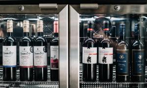 Nápoje v ubytování Maltezos Hotel
