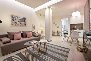 A seating area at Walk to Syntagma,from a prime-location, luxury apt