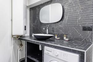 Zdjęcie z galerii obiektu Chic Parisian Retreat - Porte de Montreuil - 2 w Paryżu