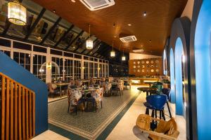 Restaurace v ubytování Clarks Inn Express, Rishikesh