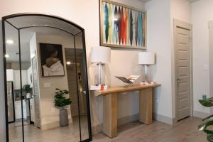Salle de bains dans l'établissement Spacious Luxury Apartment in Galleria HTX
