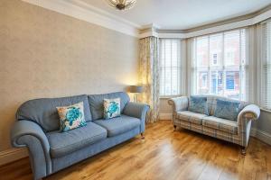 Khu vực ghế ngồi tại Host & Stay - Allium House