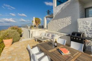 Balkón nebo terasa v ubytování Villa Anton by Cura Villas Collection