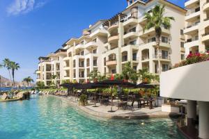 Bazén v ubytování Villa la Estancia Beach Resort & Spa nebo v jeho okolí