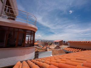 vistas a la ciudad desde el techo de un edificio en Bella Vista El Tronco, en Sucre