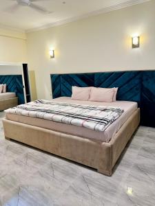 En eller flere senger på et rom på SEA-VIEW 3-Bedroom/5-BEDS-APT