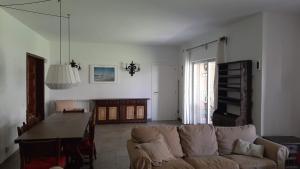 Zdjęcie z galerii obiektu EGONA-ARES Villa adosada junto la playa y del golf w mieście Zarautz