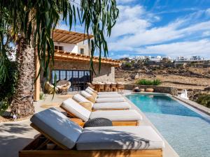 Bazén v ubytování Pure Mykonos Villa nebo v jeho okolí