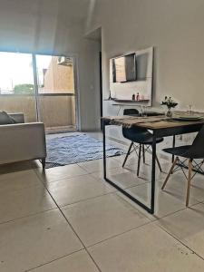 Kuchyň nebo kuchyňský kout v ubytování Apartamento próx a uopeccan