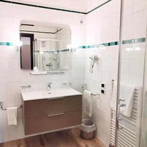 Koupelna v ubytování Casaalbergo La Rocca