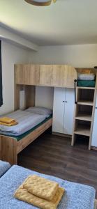 Postel nebo postele na pokoji v ubytování Apartmán U Ludvíčka