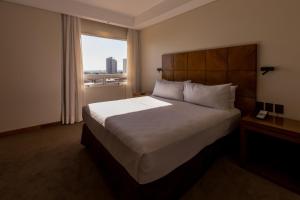 Кровать или кровати в номере Crowne Plaza Asunción by IHG
