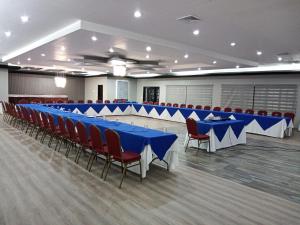 拉金塔酒店商务区和/或会议室