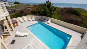 Peldbaseins naktsmītnē WL925, Iselin- Oceanfront, Private Pool, Close to Beach Access, Ocean Views, Pool Table vai tās tuvumā